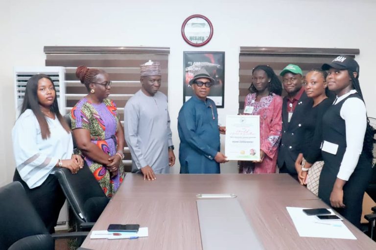 Nigerian Students award NESREA DG for Innovative and Strategic Leadership